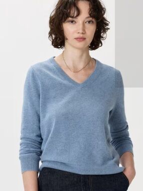 Quince Mongolian Cashmere V-Neck Sweater, Color Faded Denim.